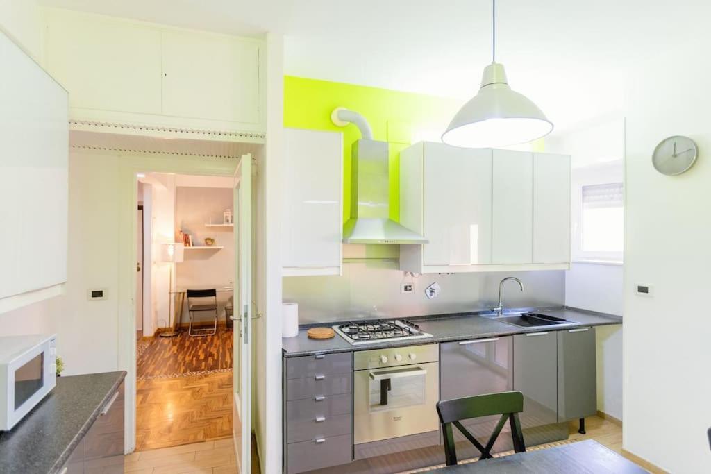 Casa Kalimera Vicino Metro A Turistica Apartment Rom