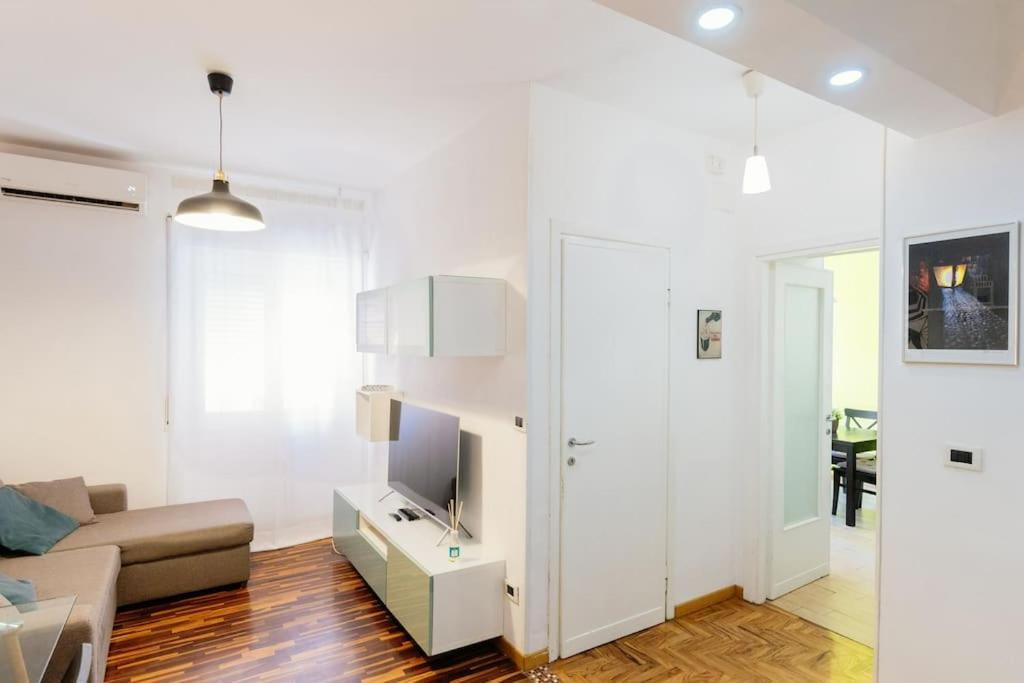 Casa Kalimera Vicino Metro A Turistica Rom
