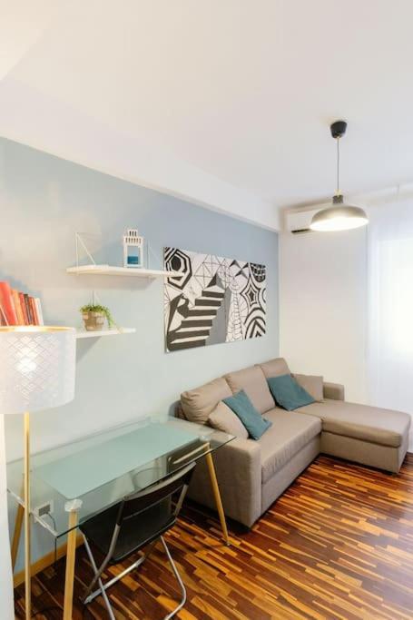 Apartment Casa Kalimera Vicino Metro A Turistica Rom