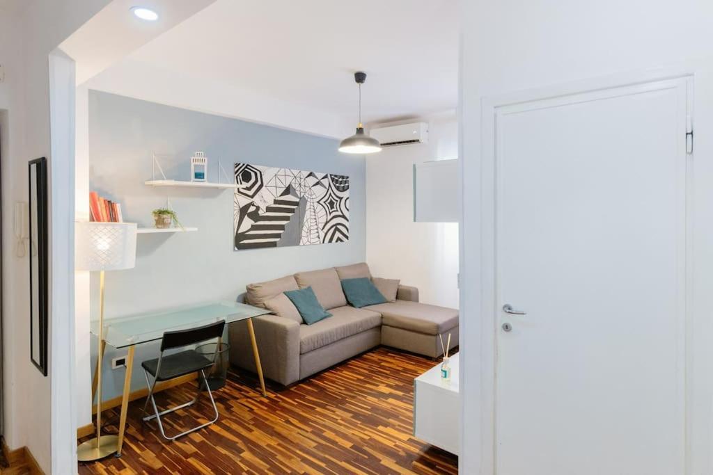 Apartment Casa Kalimera Vicino Metro A Turistica Rom